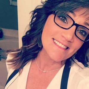 Meet your Posher, Stacy